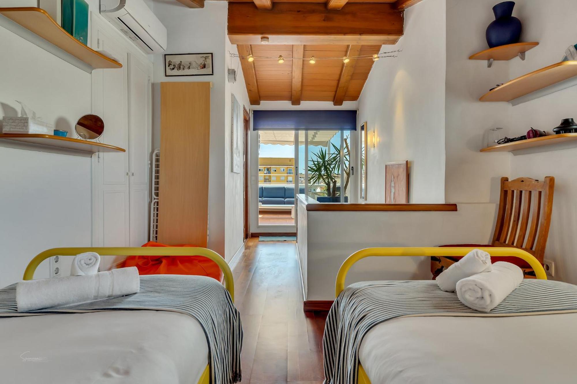 Townhouse Apartment *